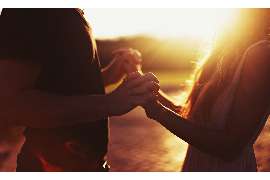 《爱情错过的瞬间,能否重拾旧梦?揭秘挽回爱情的秘密武器!》 《爱情错过的瞬间,能否重拾旧梦?揭秘挽回爱情的秘密武器!》